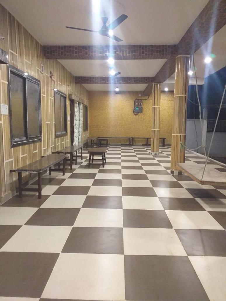 Radhe Krishna Villa Dhanwār Екстериор снимка